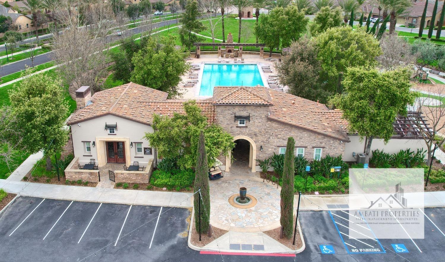 3754 Salem Lane Clovis, CA 93619 - Photo 17 of 18 a front view of a house with garden
