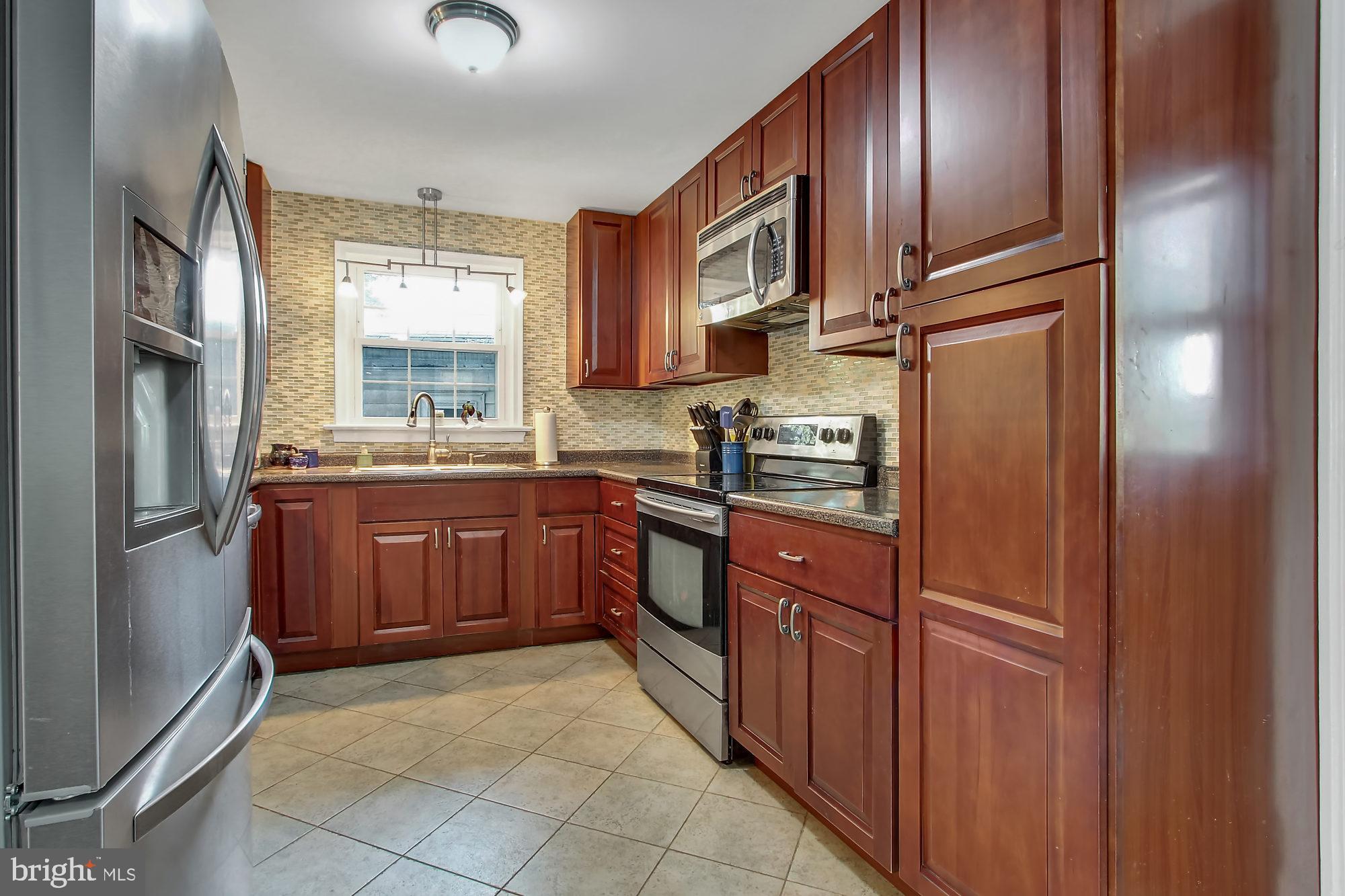 335 Beverly Road Camp Hill, PA 17011 - Photo 11 of 32 Gallery Image 11