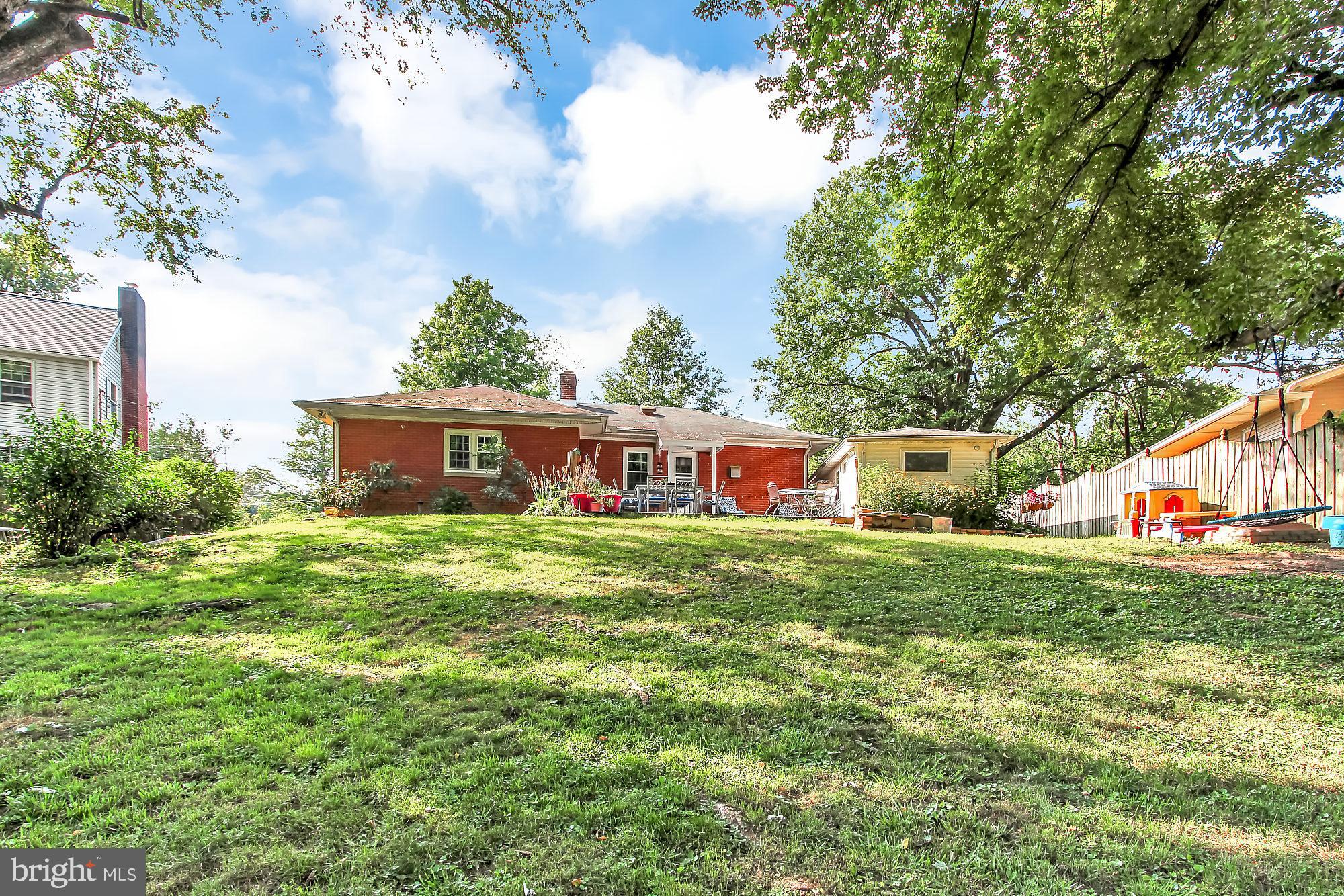 335 Beverly Road Camp Hill, PA 17011 - Photo 28 of 32 Gallery Image 28