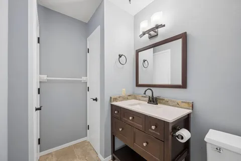 $260,000 | 1779 Walnut Lane, Eagan, MN 55122
