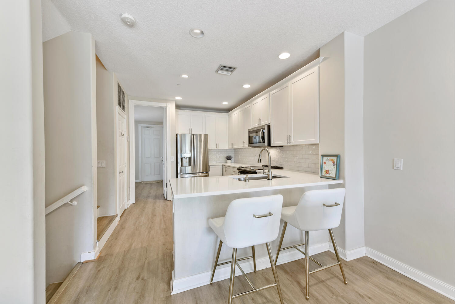 3261 East Community Drive Jupiter, FL 33458 - Photo 16 of 38 Kitchen