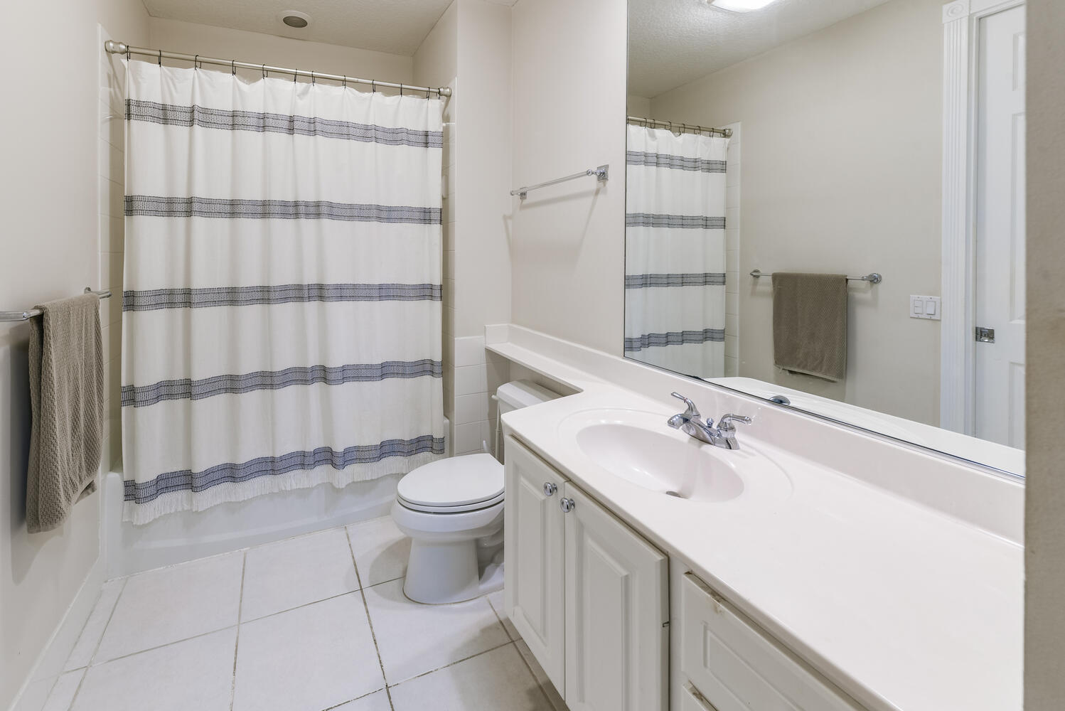 3261 East Community Drive Jupiter, FL 33458 - Photo 27 of 38 3261 E Community Dr Jupiter FL-large-023