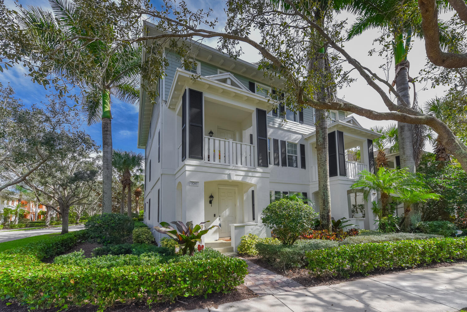 3261 East Community Drive Jupiter, FL 33458 - Photo 3 of 38 Front Exterior