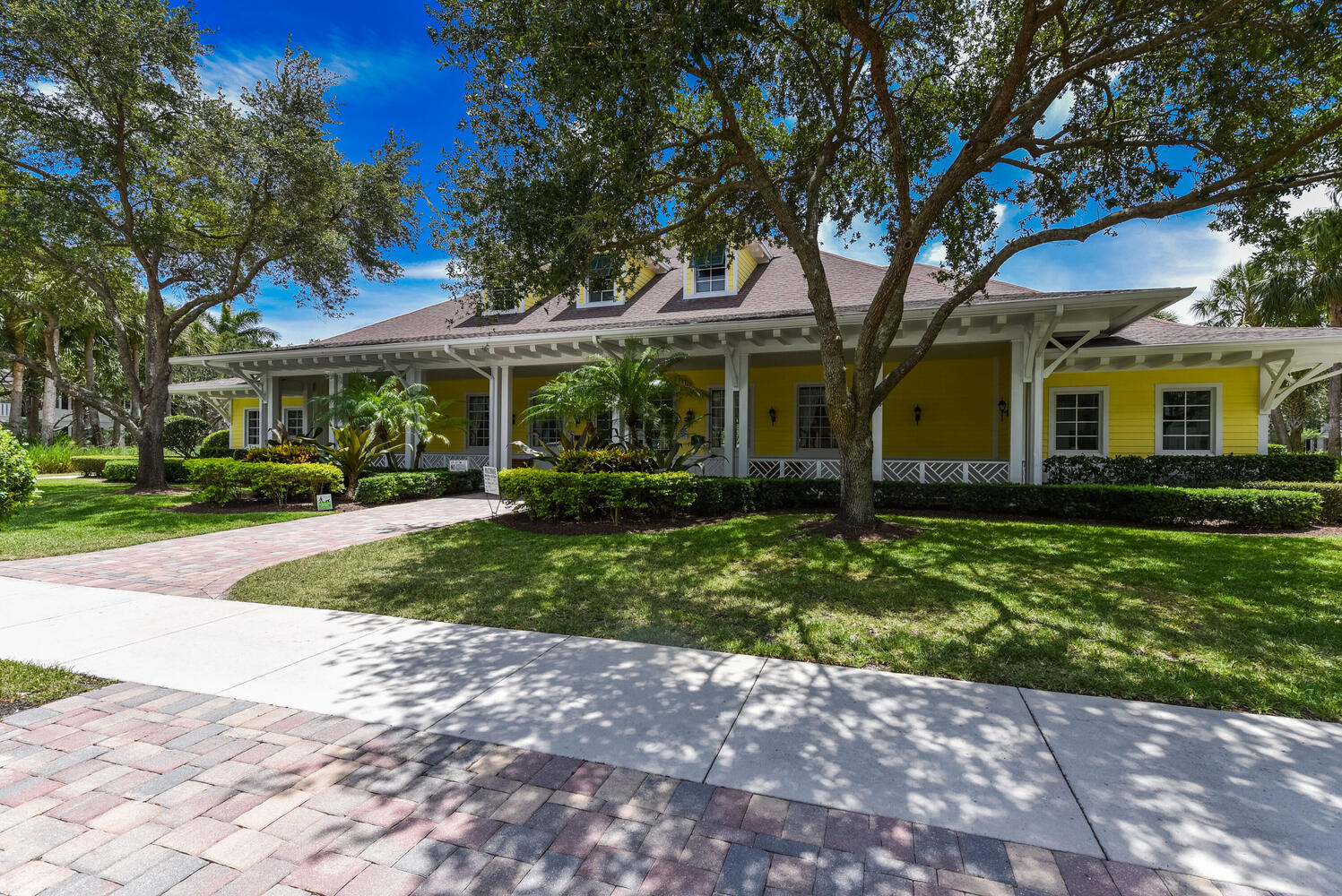 3261 East Community Drive Jupiter, FL 33458 - Photo 35 of 38 Martinique Clubhouse