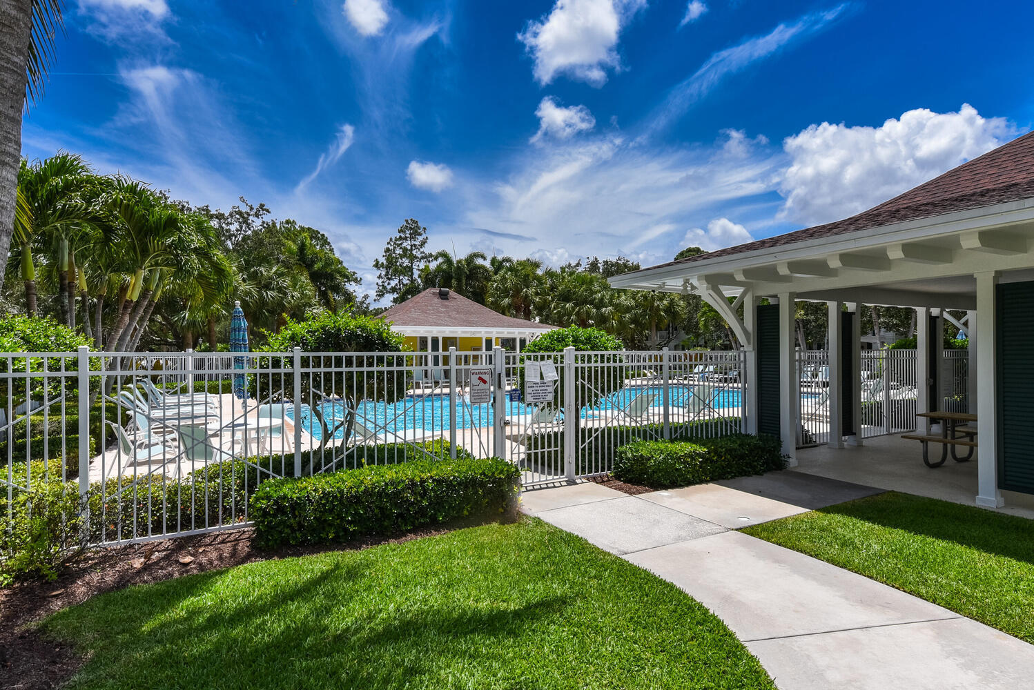 3261 East Community Drive Jupiter, FL 33458 - Photo 37 of 38 Martinque Community Pool