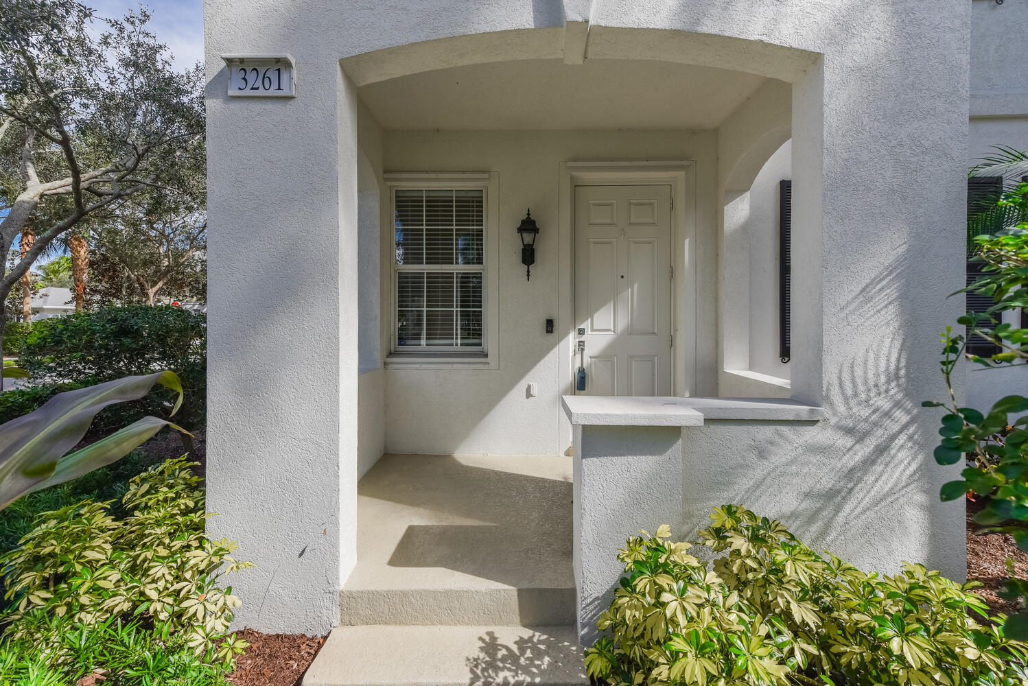 3261 East Community Drive Jupiter, FL 33458 - Photo 4 of 38 Exterior Front Entrance