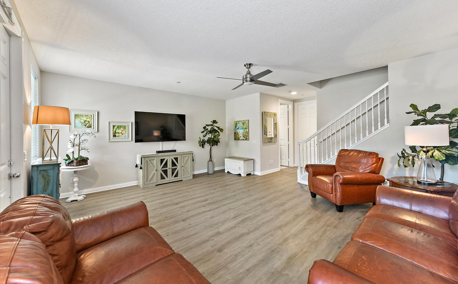 3261 East Community Drive Jupiter, FL 33458 - Photo 8 of 38 Living Area