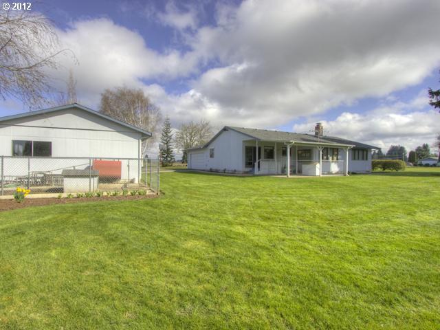 1725 Northwest Hobbs Road Cornelius, OR 97113 - Photo 12 of 16 Gallery Image 12