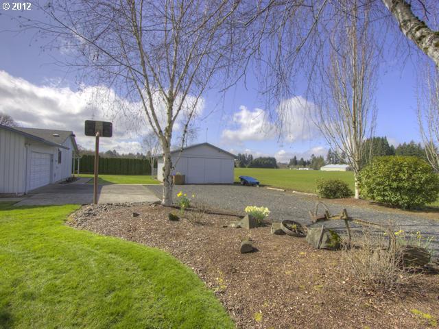 1725 Northwest Hobbs Road Cornelius, OR 97113 - Photo 13 of 16 Gallery Image 13