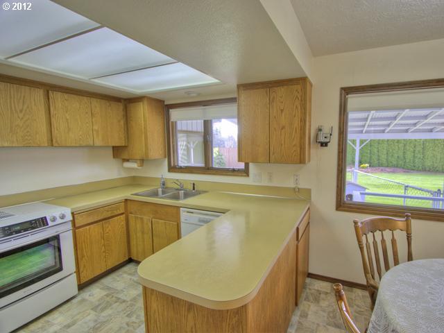 1725 Northwest Hobbs Road Cornelius, OR 97113 - Photo 4 of 16 Gallery Image 4