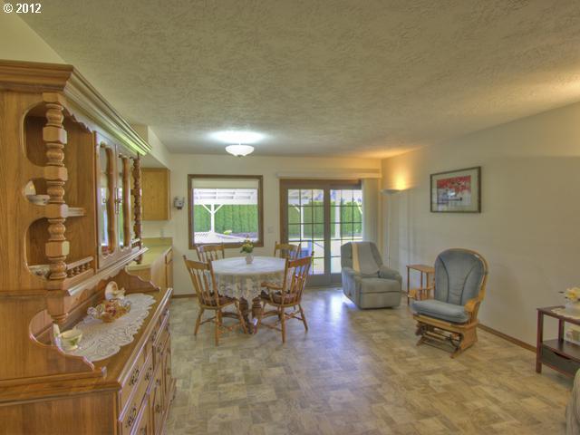 1725 Northwest Hobbs Road Cornelius, OR 97113 - Photo 6 of 16 Gallery Image 6