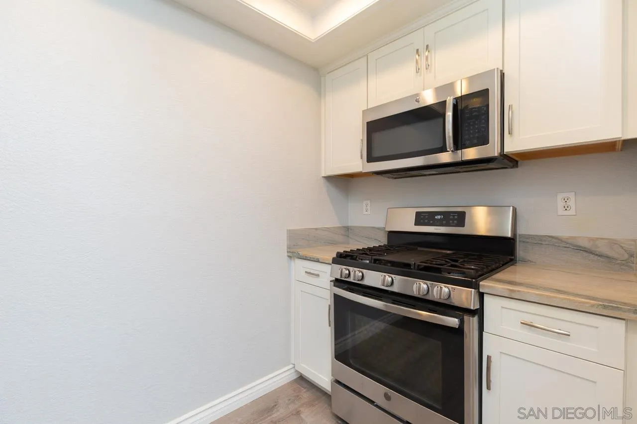 5064 Via Manos, Unit B Oceanside, CA 92057 - Photo 7 of 26