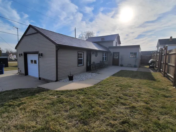 $179,000 | 102 South Elizabeth Street, Eden, WI 53019