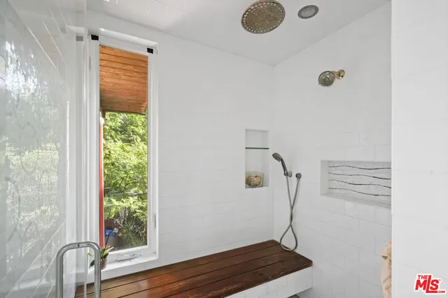 $6,900 | 809 Basin Drive, Topanga, CA 90290