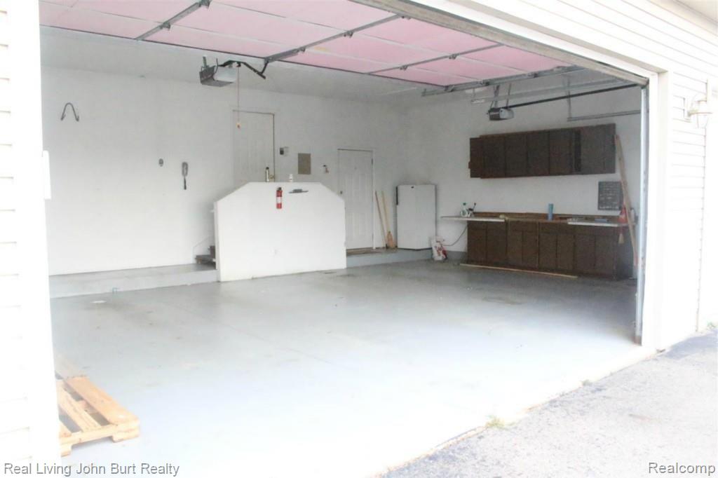 1956 Daley Road Lapeer, MI 48446 - Photo 6 of 36 IMG_3102.jpg