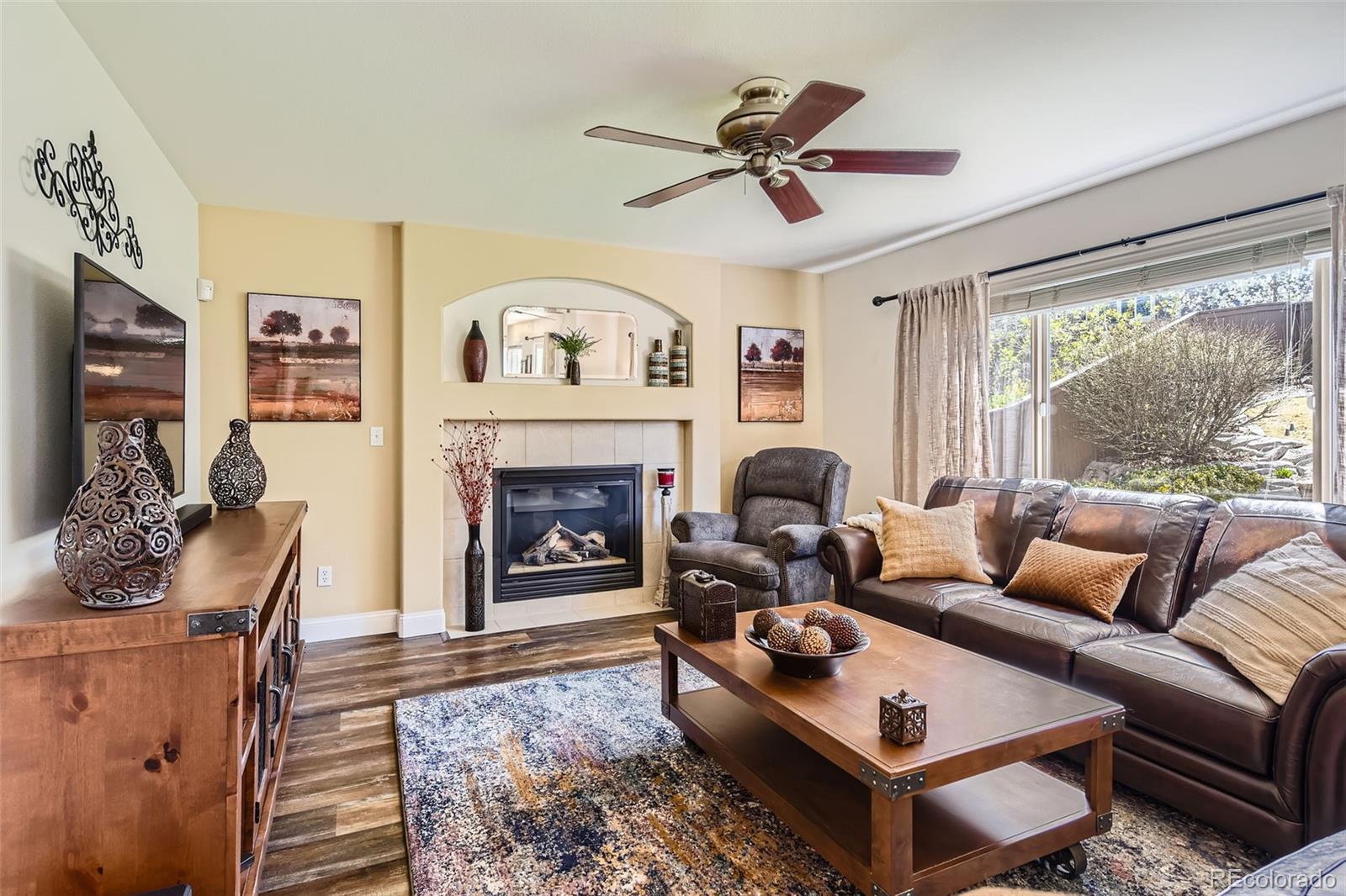 10235 South Rotherwood Circle Highlands Ranch, CO 80130 - Photo 12 of 27 Gallery Image 12