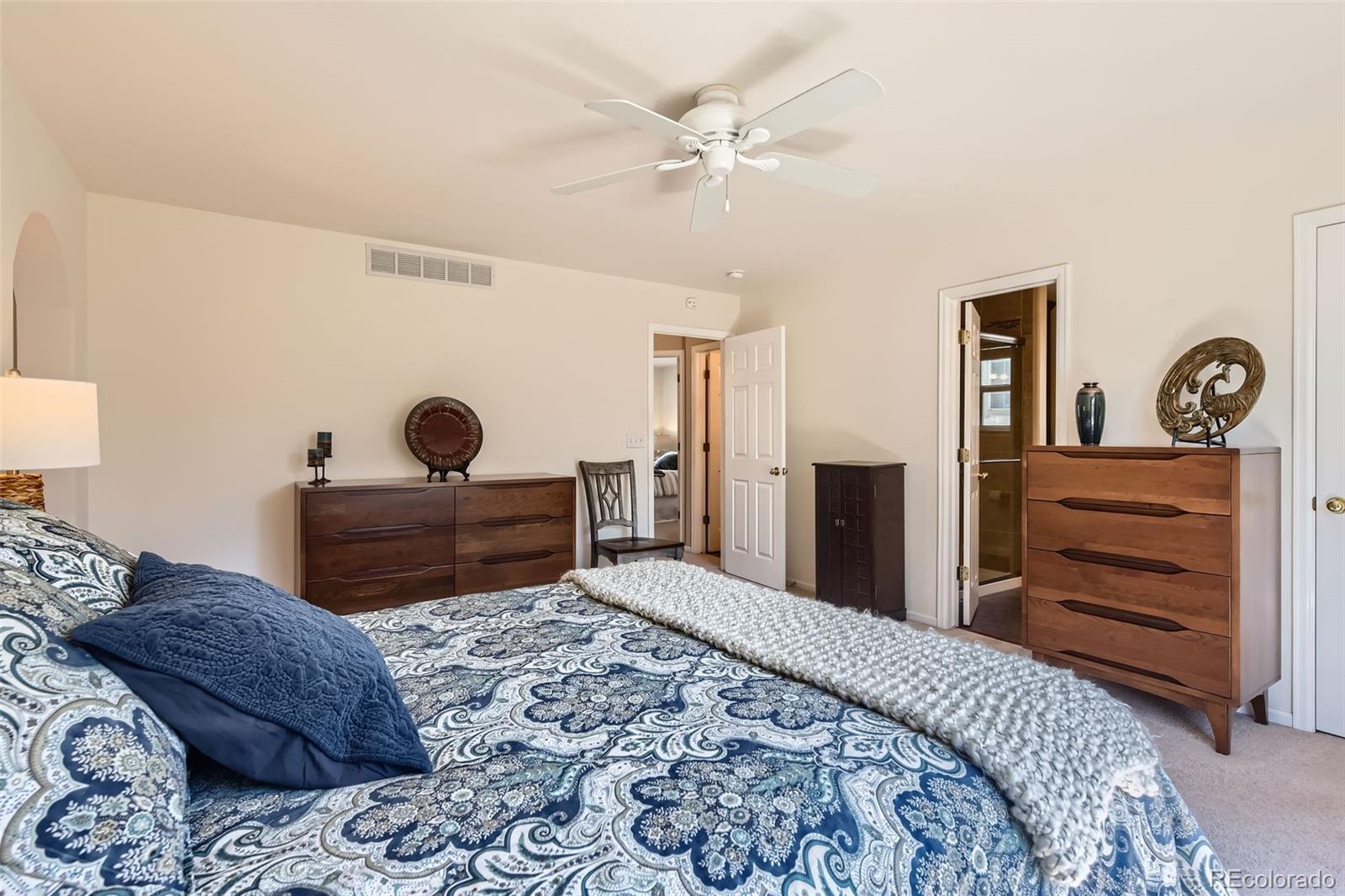 10235 South Rotherwood Circle Highlands Ranch, CO 80130 - Photo 17 of 27 Gallery Image 17