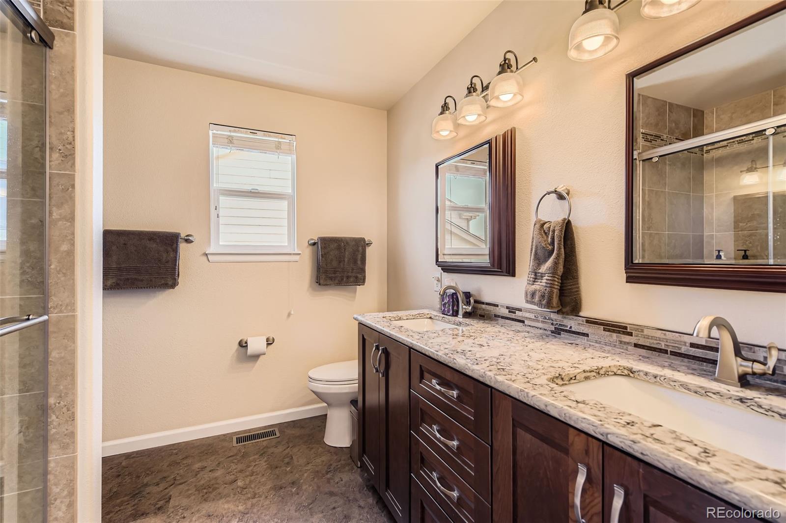 10235 South Rotherwood Circle Highlands Ranch, CO 80130 - Photo 19 of 27 Gallery Image 19