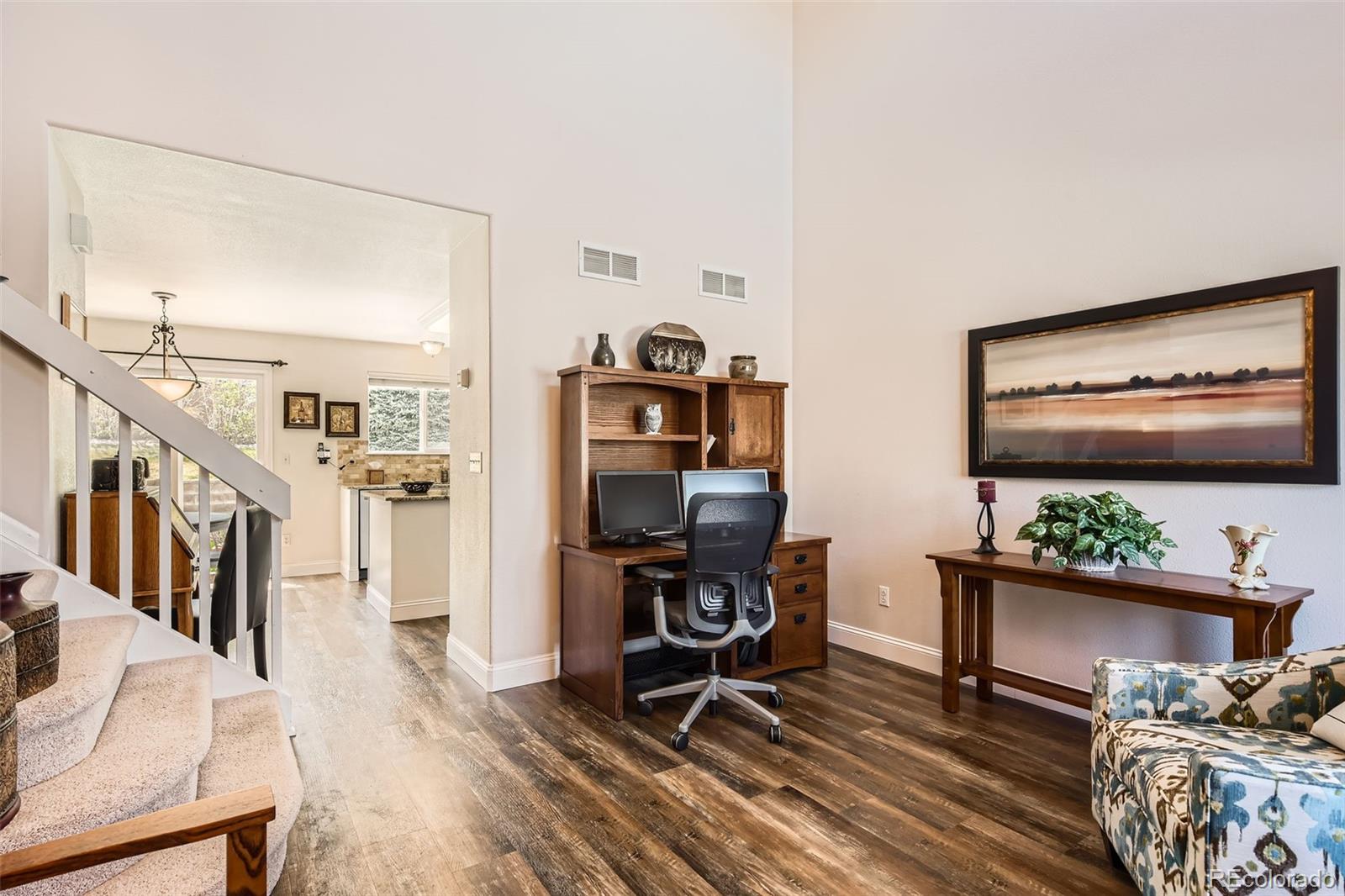 10235 South Rotherwood Circle Highlands Ranch, CO 80130 - Photo 3 of 27 Gallery Image 3