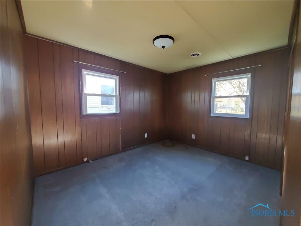 416 Everett Road Fremont, OH 43420 - Photo 12 of 28 Gallery Image 12