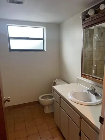 $1,950 | 5922 Thomas Street, Hollywood, FL 33021