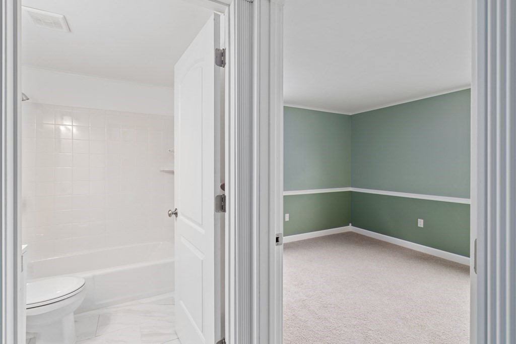 46 Harrison Place West Springfield, MA 01089 - Photo 17 of 42 Gallery Image 17