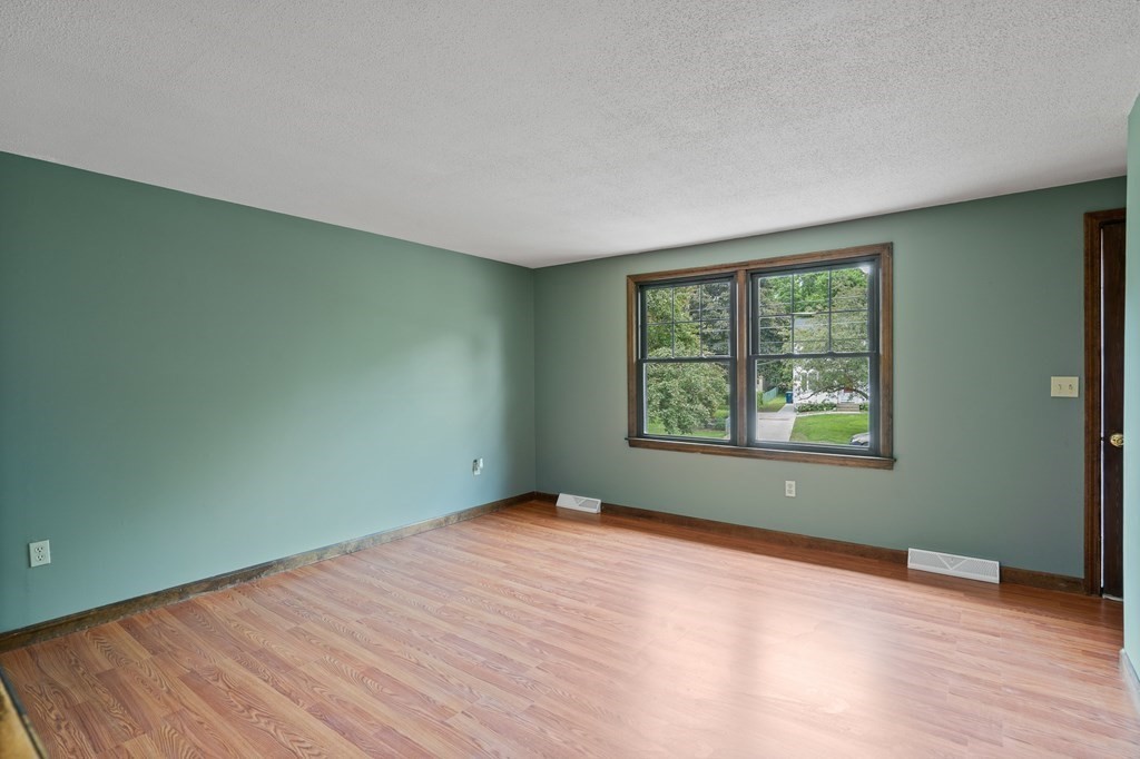 46 Harrison Place West Springfield, MA 01089 - Photo 28 of 42 Gallery Image 28