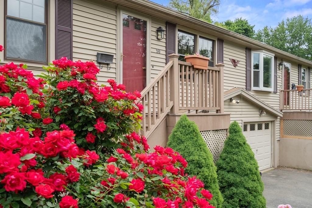 46 Harrison Place West Springfield, MA 01089 - Photo 3 of 42 Gallery Image 3