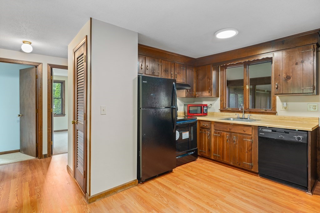 46 Harrison Place West Springfield, MA 01089 - Photo 33 of 42 Gallery Image 33
