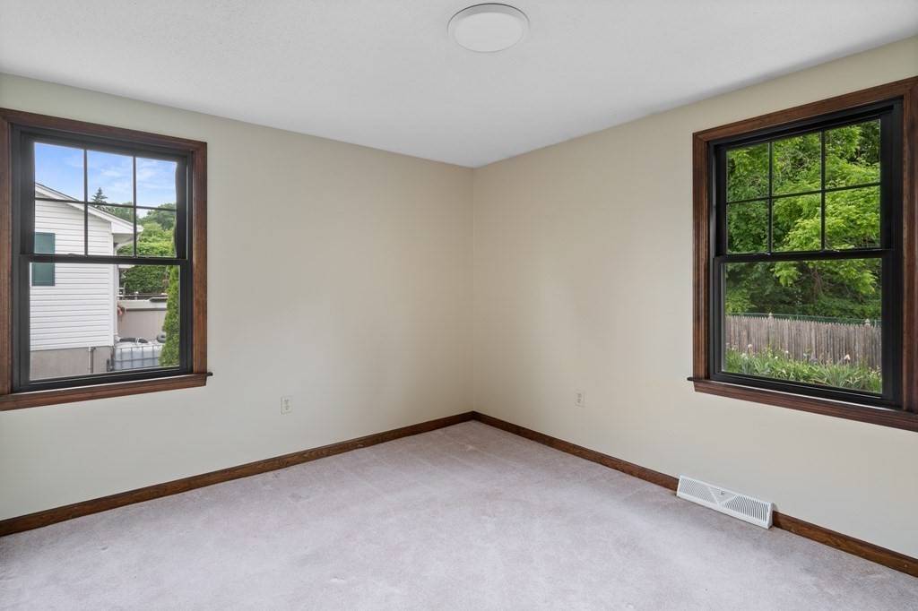 46 Harrison Place West Springfield, MA 01089 - Photo 36 of 42 Gallery Image 36