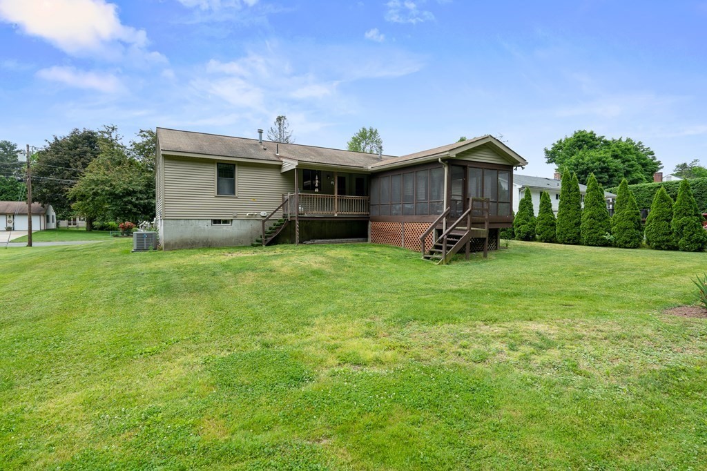 46 Harrison Place West Springfield, MA 01089 - Photo 6 of 42 Gallery Image 6