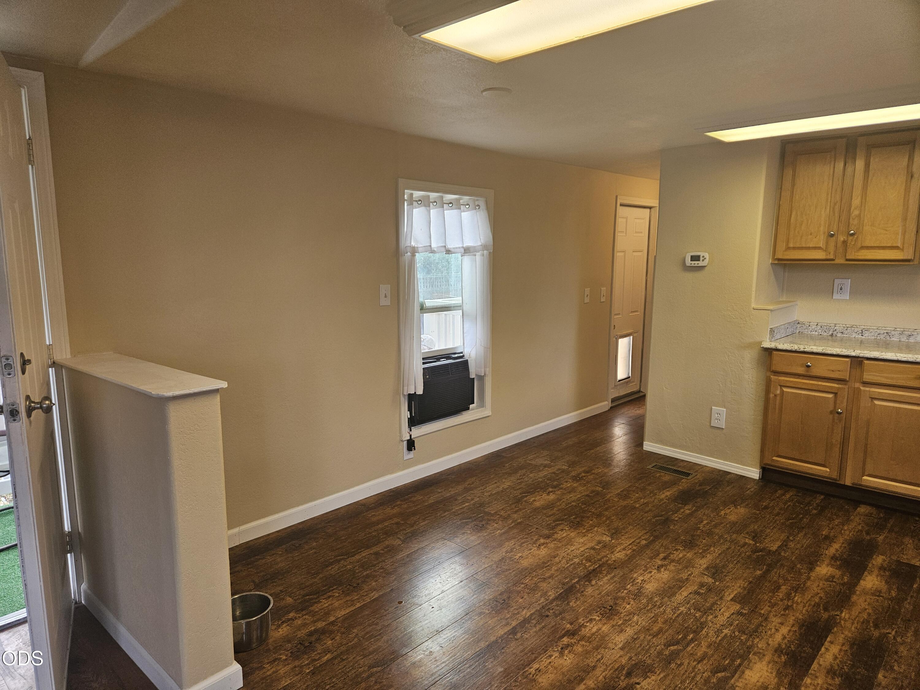 380 West Gregory Road, Unit 20 Central Point, OR 97502 - Photo 4 of 21