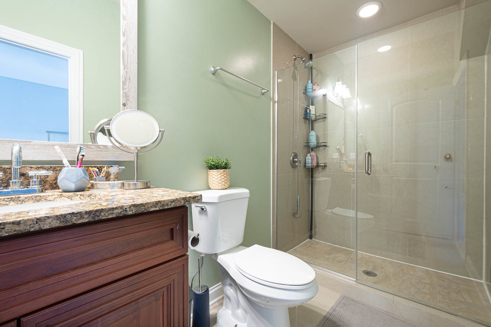 21 North Herbert Road, Unit I Riverside, IL 60546 - Photo 20 of 27 Gallery Image 20