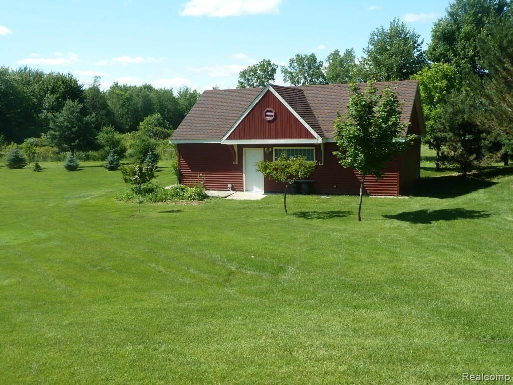 20909 Napier Road Northville, MI 48167 - Photo 41 of 44 24' x 36' Barn