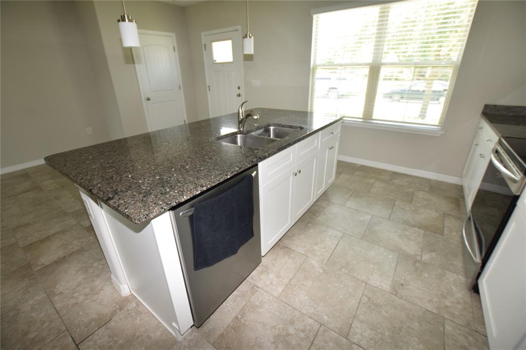 16097 Pebble Bluff Loop Winter Garden, FL 34787 - Photo 11 of 32