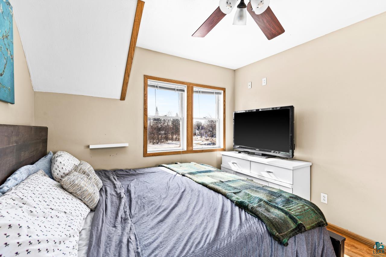 5811 Cody Street Duluth, MN 55807 - Photo 20 of 45