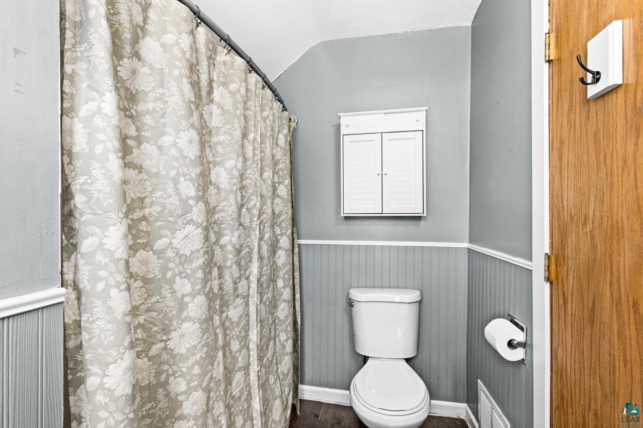 5811 Cody Street Duluth, MN 55807 - Photo 23 of 45