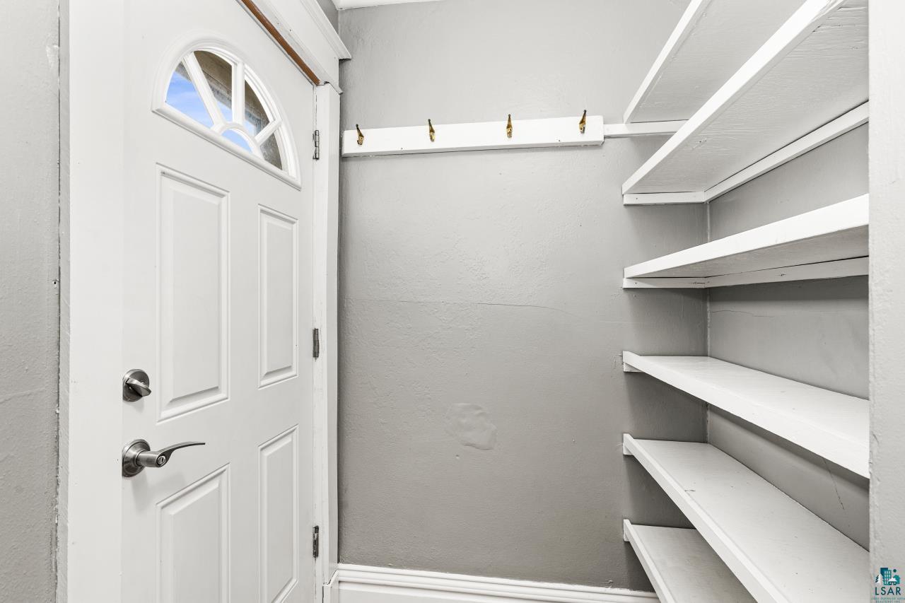 5811 Cody Street Duluth, MN 55807 - Photo 30 of 45