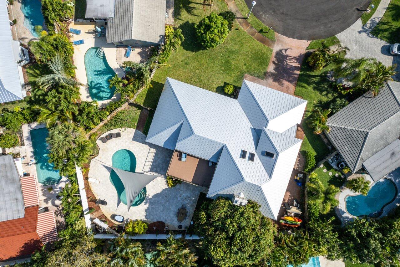 50 Dogwood Ridge Tequesta, FL 33469 - Photo 2 of 45 040-50DogwoodRidge-Jupiter-FL-33469-SMAL