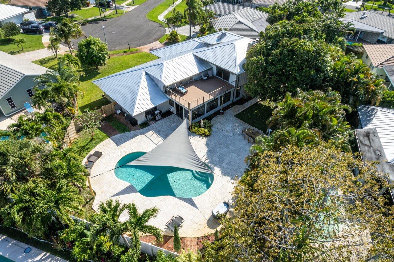 50 Dogwood Ridge Tequesta, FL 33469 - Photo 35 of 45 041-50DogwoodRidge-Jupiter-FL-33469-SMAL