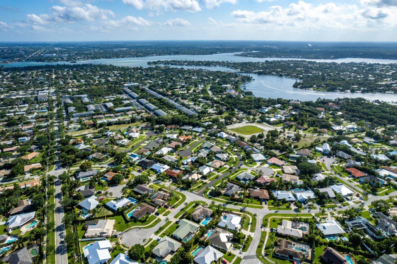 50 Dogwood Ridge Tequesta, FL 33469 - Photo 39 of 45 050-50DogwoodRidge-Jupiter-FL-33469-SMAL