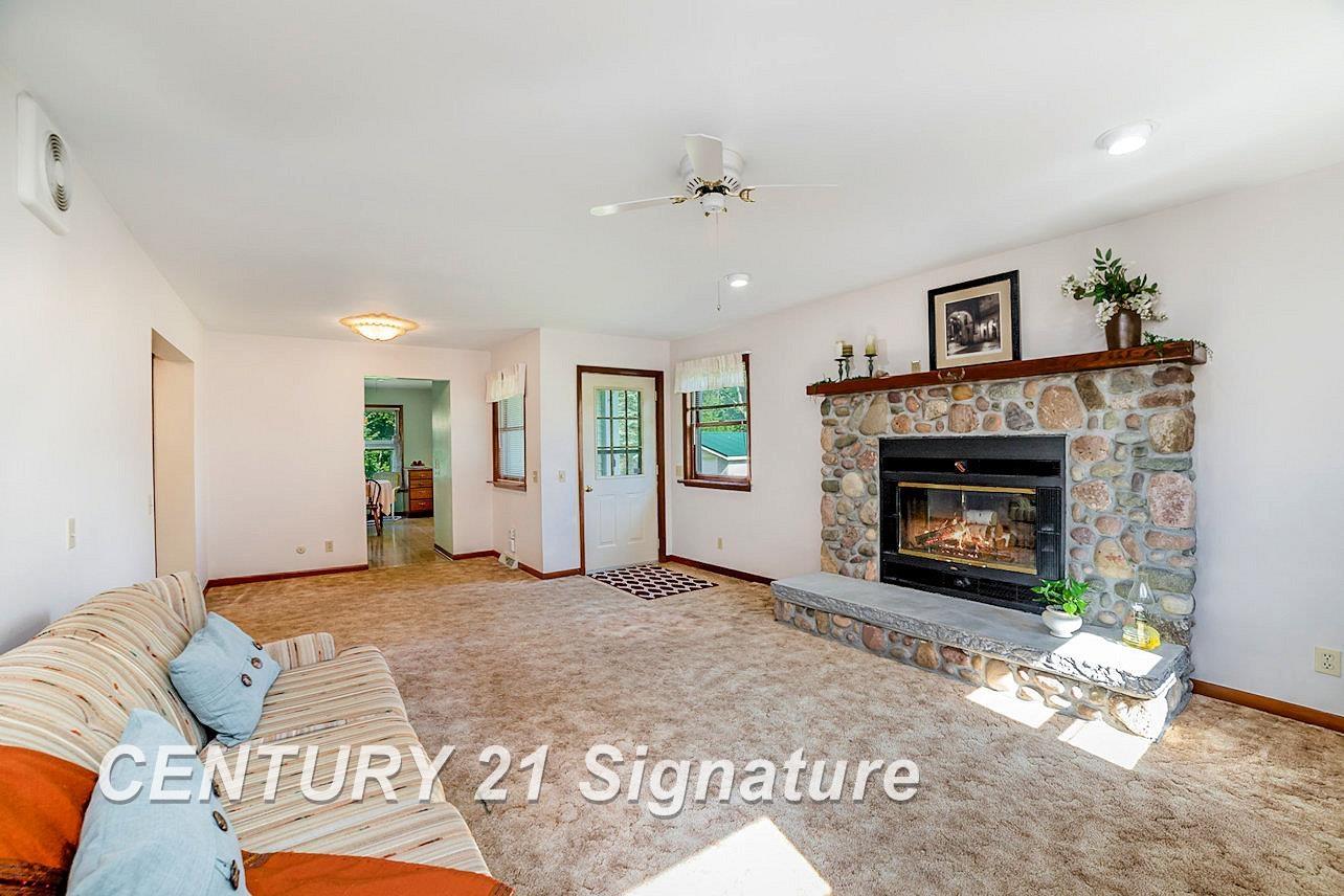 11190 S Road Farwell, MI 48622 - Photo 2 of 24 Gallery Image 2