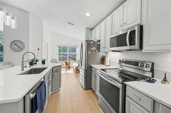 $3,000 | 2902 Billingham Drive, Land O' Lakes, FL 34639