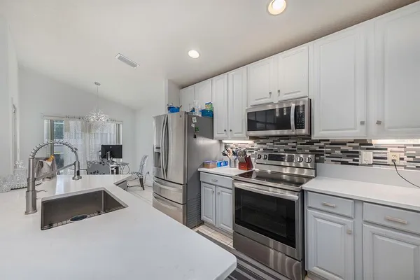 $3,390 | 2902 Billingham Drive, Land O' Lakes, FL 34639