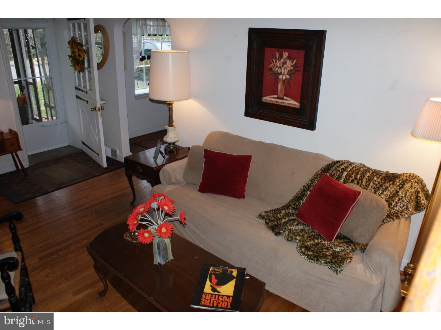 242 Crosshill Road Wynnewood, PA 19096 - Photo 9 of 16