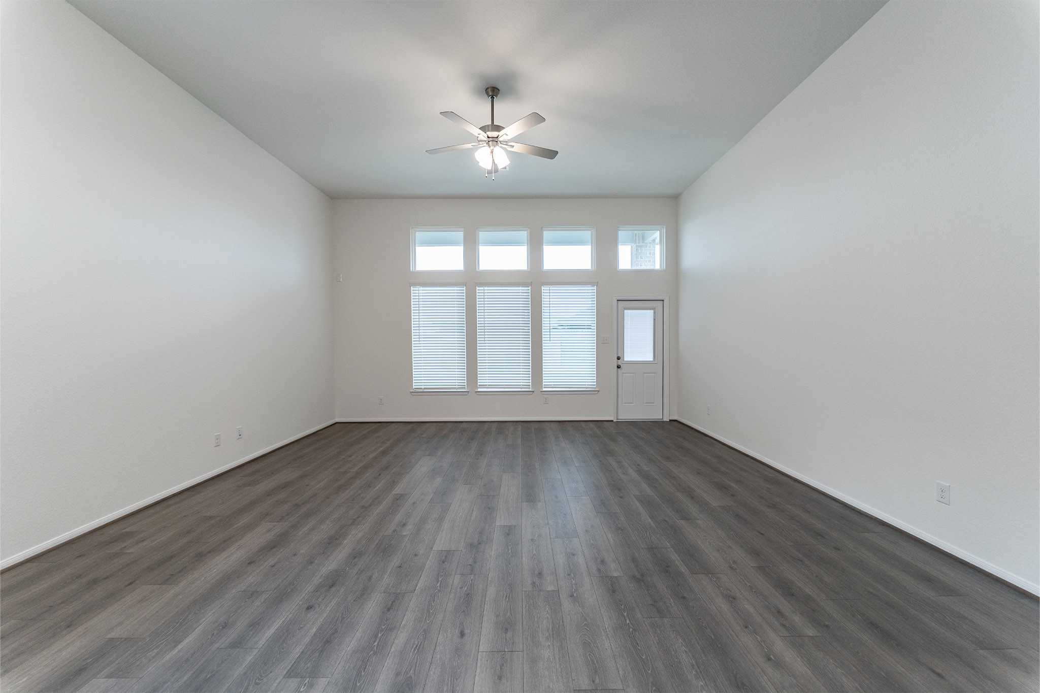 1923 Parks Edge Lane Angleton, TX 77515 - Photo 10 of 25