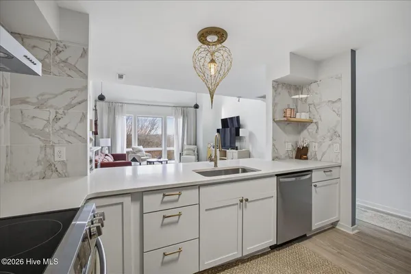 $435,000 | 20 South Front Street, Unit R3, Wilmington, NC 28401