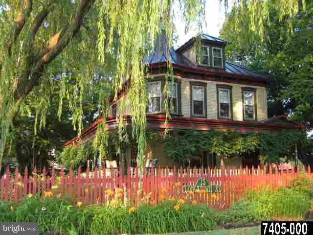 15 Longstown Road York, PA 17402 - Photo 1 of 25 Gallery Image 1