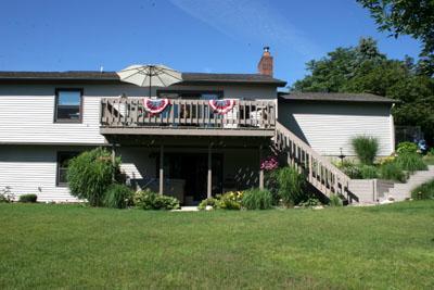 125 Lakeshire Road Battle Creek, MI 49015 - Photo 6 of 28 Lakeshirebackview