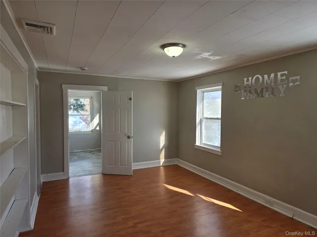 $2,200 | 135 Fullerton Avenue, Unit 3, Newburgh, NY 12550